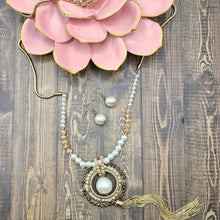 Load image into Gallery viewer, Pearl Beaded Tassel Necklace