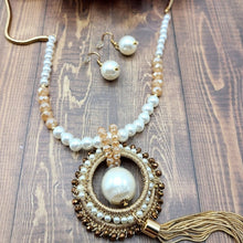 Load image into Gallery viewer, Pearl Beaded Tassel Necklace