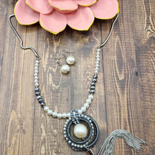 Load image into Gallery viewer, Pearl Beaded Tassel Necklace
