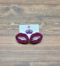 Load image into Gallery viewer, Fuchsia Glitter Lips Stud Earrings
