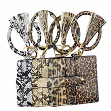 Load image into Gallery viewer, Animal Print Key Ring Tassel Bangle Wallet
