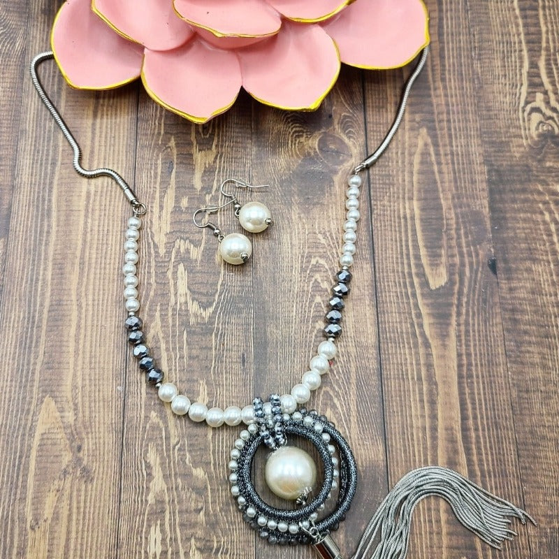 Pearl Beaded Tassel Necklace
